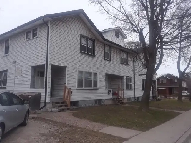 unit for rent-close to university and riverside Image# 6