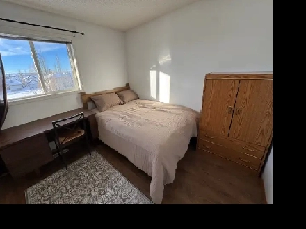 Mountain Views Private Room in Millrise SW Image# 6