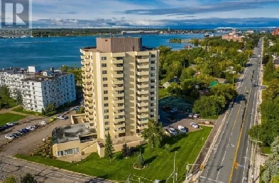 Executive 2 Bed 1 Bath Condo with Riverviews Image# 3