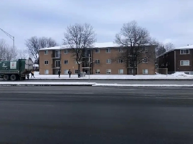 PRIME LOCATION ONE BEDROOM BARRY DOWNE SUDBURY ON Image# 3