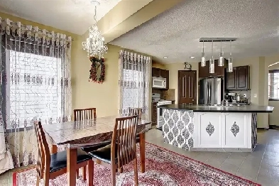 Coventry Hills Legal Main Floor Two Storey for $1650 / 3 BD 1.5 Image# 10