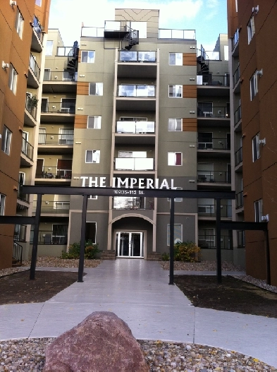 HEATED UNDERGROUND PARKING INCLUDED! Image# 2