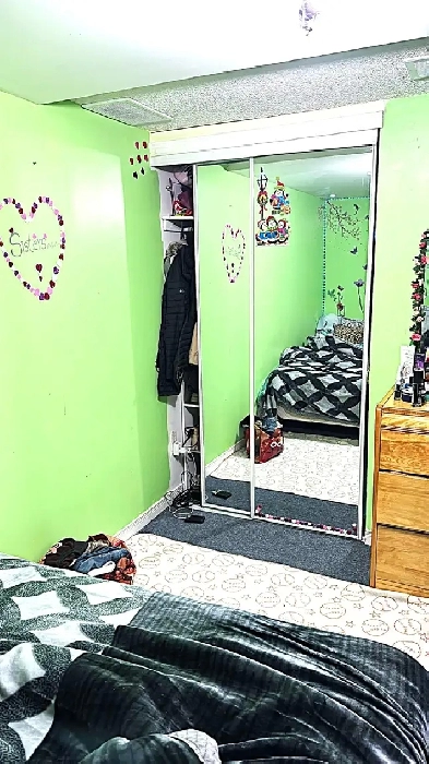 Basement room available in Malton.  GIRLS ONLY Image# 4