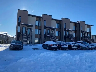 Condo 4 1/2 avec électros - 2 Bedroom for Rent Image# 5