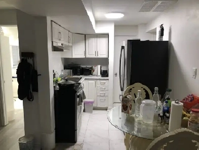 1BHK Apartment Above ground with backyard kennedy station Image# 2