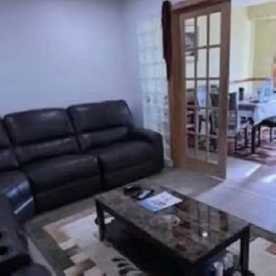 4 Bed 2 bath Apartment for Rent in Scarborough  from  Jan 1/2026 Image# 8