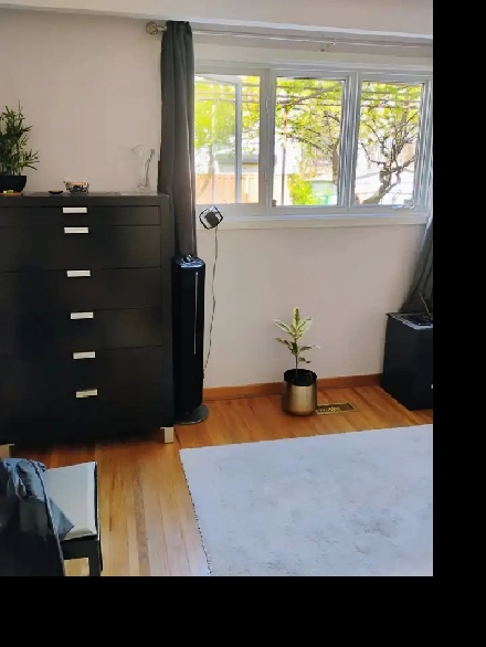 Furnished Room, All utilities WIFI inc. SQUARE ONE Image# 5