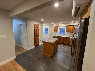 Cornwall, Large 2 bedroom 1 Bath duplex ~ First month free Image# 9