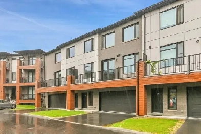 3 Beds 25 Baths Townhouse