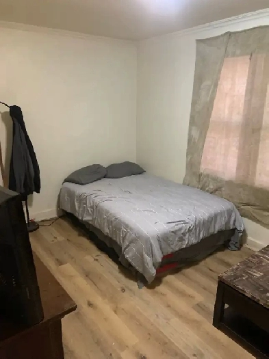 ROOM 4 RENT 600 NIAGARA FALLS