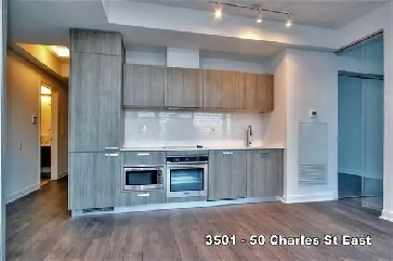 Yonge Bloor: Modern 1 Den(W Window & Door) Condo On Subways Image# 8