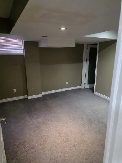 ROOM FOR RENT IN BRAMPTON