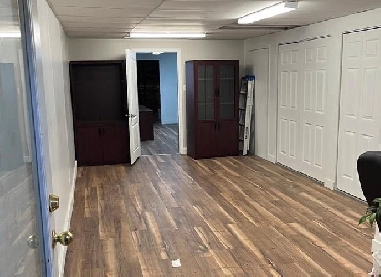 Local commercial à louer à Laval (sous-sol) Image# 1