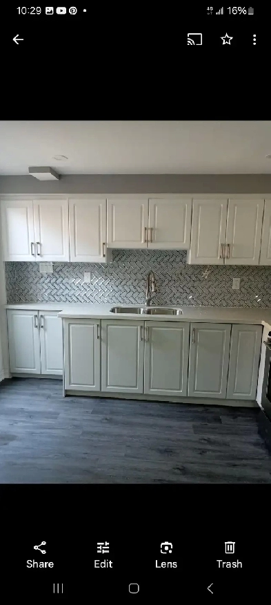 Spacious 2 bedroom basement apartment Image# 4