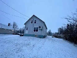 4 Bed 1 Bath House for rent in Bedeque, PEI Image# 9