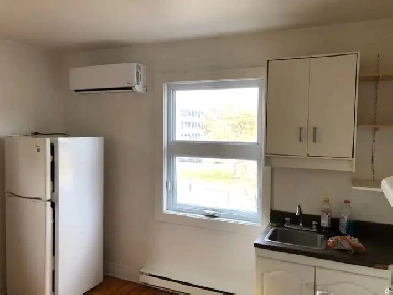 Studio à louer – Coin St-Sacrement / Chemin Ste foy– Disponible Image# 2