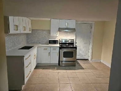 complete basement 2 bedroom Image# 4