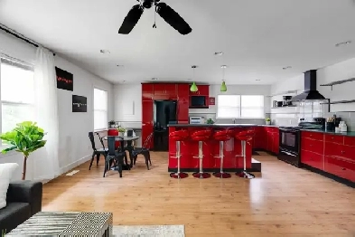 FURNISHED INCLUSIVE 2bedroom - Upper unit in Byron Village Image# 2