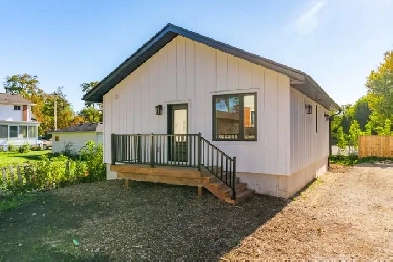 Private 2  Bedroom Garden Suite in Guelph Image# 3