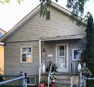 BASEMENT WITH FREE INTERNET (1 BED, 1 BATH) Image# 3