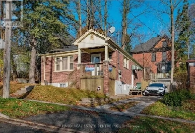 Luxe 3-Bed Bungalow Rental in Peterborough Image# 2