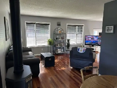 furnished bedroom in Armstrong, Image# 1