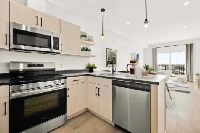 LUXURY 2 Bedroom Apartment! With Fitness Centre! Image# 8