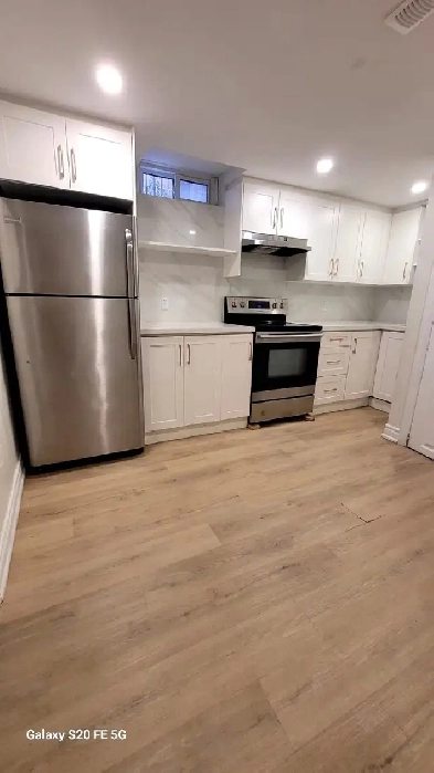 NEW BASEMENT APARTMENT FOR RENT IN THE HEART OF MAPLE Image# 7