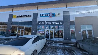 local commercial a Blainville a louer Image# 3