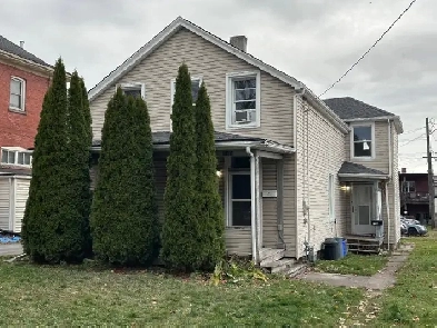 One Bedroom Apartment Downtown Niagara Falls