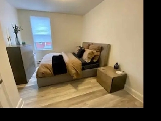 4 1/2 près de l'Université Beau logement Image# 8