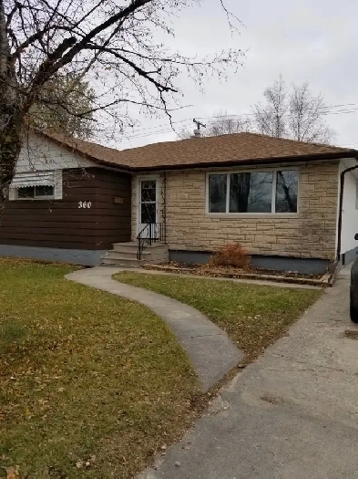 360 Highcliff  Peaceful St James Living