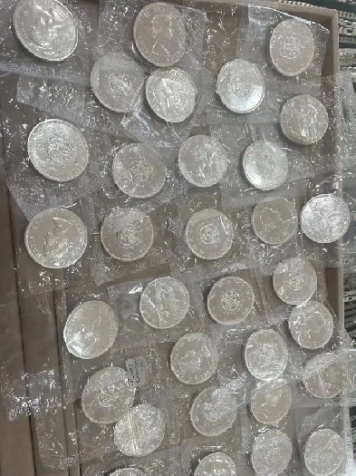 Uncirculated Silver Coins