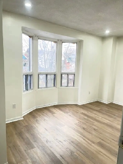4 bed rooms 2 washrooms with a big patio deck near TTC subway Image# 7