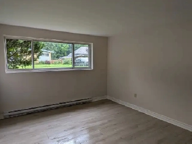 Attractive 2 BR in Strathroy Image# 9