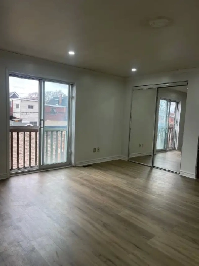 Private 1 bed room upper floor of the house near TTC subway Image# 10