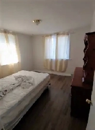 ROOM for rent - College and International Students WELCOMED Image# 5