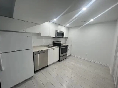 Modern 1-Bedroom Basement  Steps from Mount Pleasant GO Station Image# 6