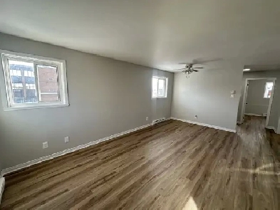 Affordable, Bright   Updated - 2 Bed Downtown Apartment Image# 8