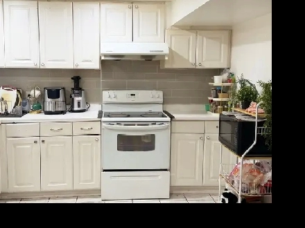 2-bedroom-1-washroom, Utilities included, Walk out basement Image# 5