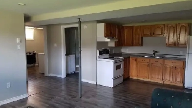 56 New Road - 2BR Ground Floor, Big Yard, Private Entrance, H L Image# 8