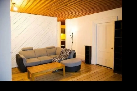 Très grand 3½, en face école d'Architecture Vieux-Québec Image# 3