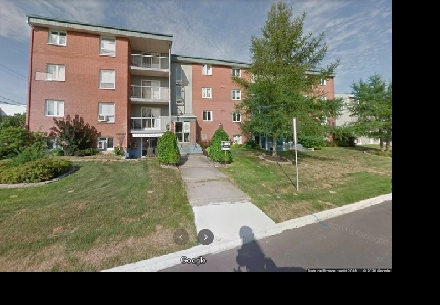 Superbe grand 4 1/2, 2e étage Lévis Libre Image# 11