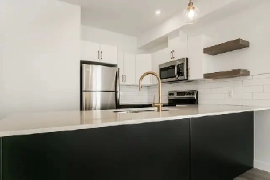 Luxury 2 Bedroom Apartments! Fitness Centre Included! Image# 7