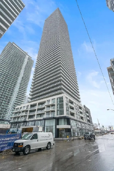 1bed1bath VitaondLake condo unit in Toronto for rent 2100
