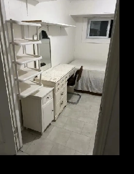 Cozy Furnished room All-inclusive Leslie & Finch area 1 bus to S Image# 9