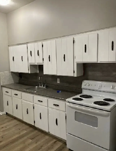 2 Bedrooms apart available now! Pictou Image# 5