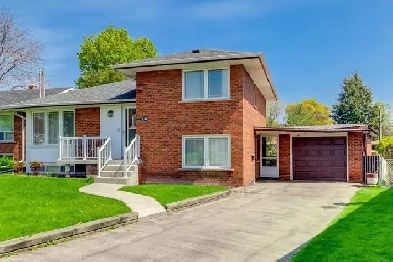 Detached House for Rent_3Bed_2Bath_Laundry_Patio_Long Driveway! Image# 4