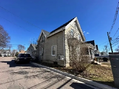 3 Bed 1 Bath in downtown Summerside Image# 3