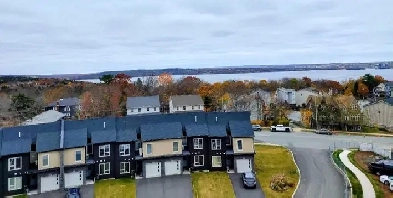 Gorgeous 2 Bedroom  Huge Incentives for this Luxury New Bldg